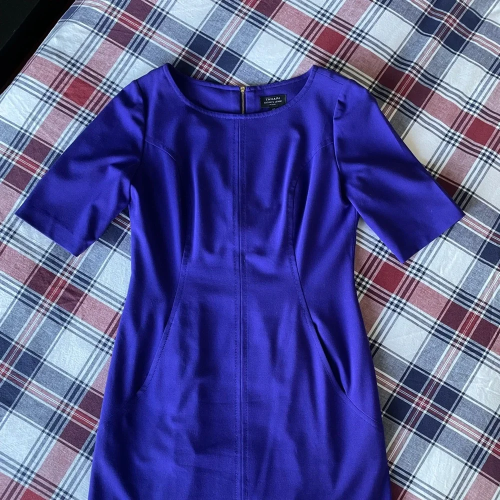 Tahari Seamed A Line half sleeve blue violet dress M 10 EUC - Picture 10 of 15